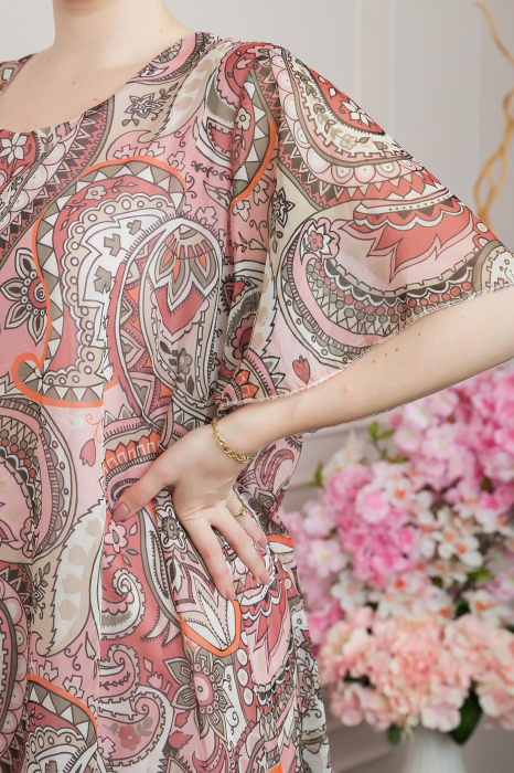 Rochie roz piersica din voal cu imprimeu Paisley si maneci fluture [2]