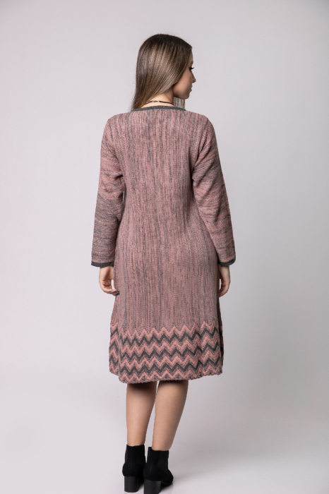 Rochie roz pudrat boho chic cu model geometric [4]