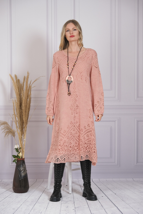 Rochie roz somon boho chic tricotata cu detaliu perforat [4]