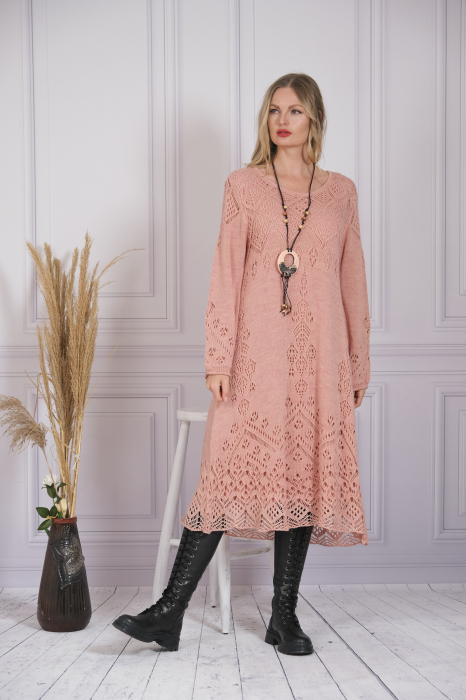 Rochie roz somon boho chic tricotata cu detaliu perforat [2]