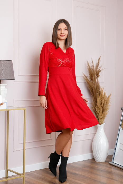 Rochie Sophia eleganta rosie cu paiete la bust