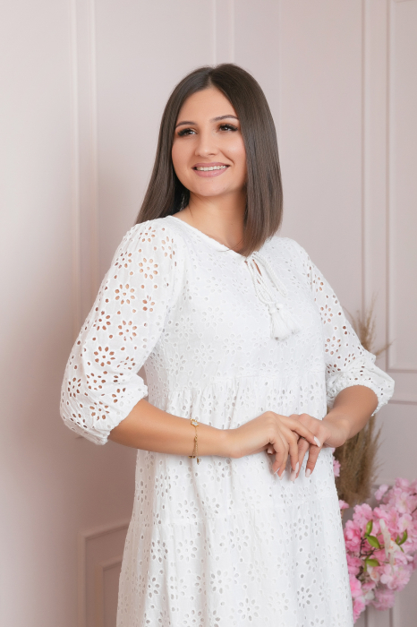 Rochie traditionala alba cu model perforat Bianca 02 [2]