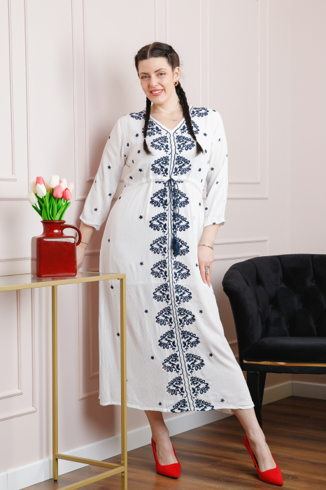 Rochie traditionala alba cu motiv floral albastru Adina [5]