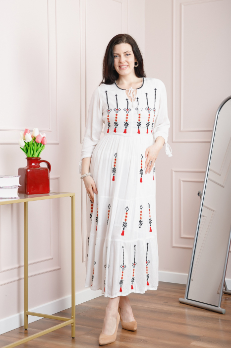 Rochie traditionala alba cu motiv floral multicolor Georgiana 03 [3]