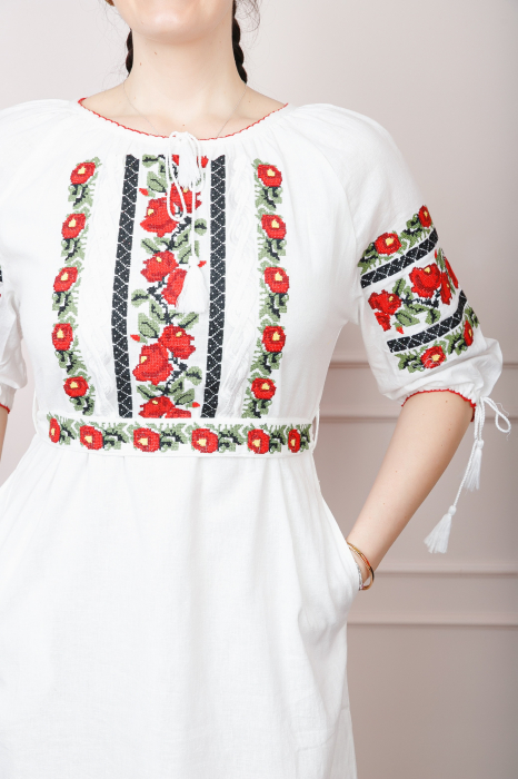Rochie traditionala alba cu motiv floral rosu Lidia [2]