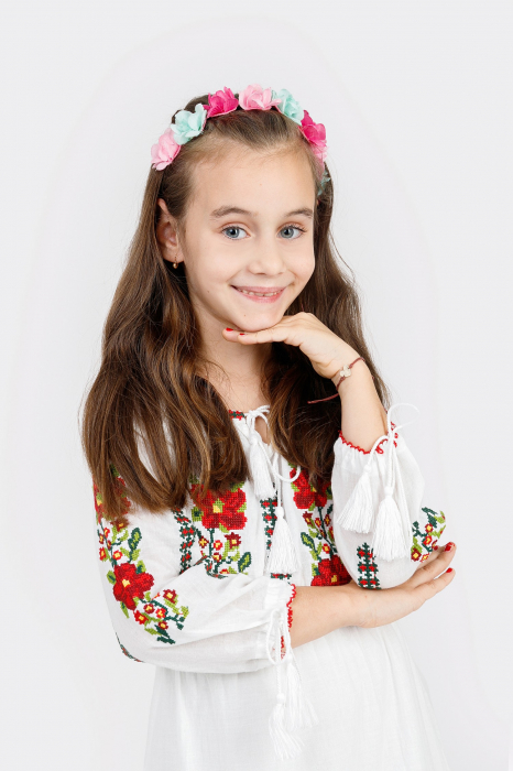 Rochie traditionala alba pentru fetite cu motiv floral rosu Antonia [3]
