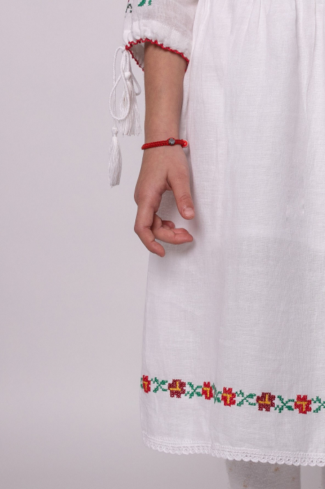 Rochie traditionala alba pentru fetite cu motiv floral rosu Ariana [9]