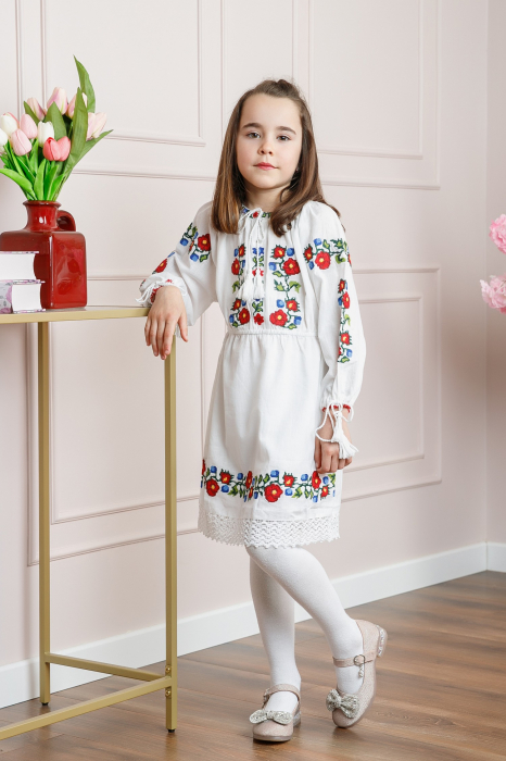 Rochie traditionala alba pentru fetite cu motiv floral rosu Sara [4]