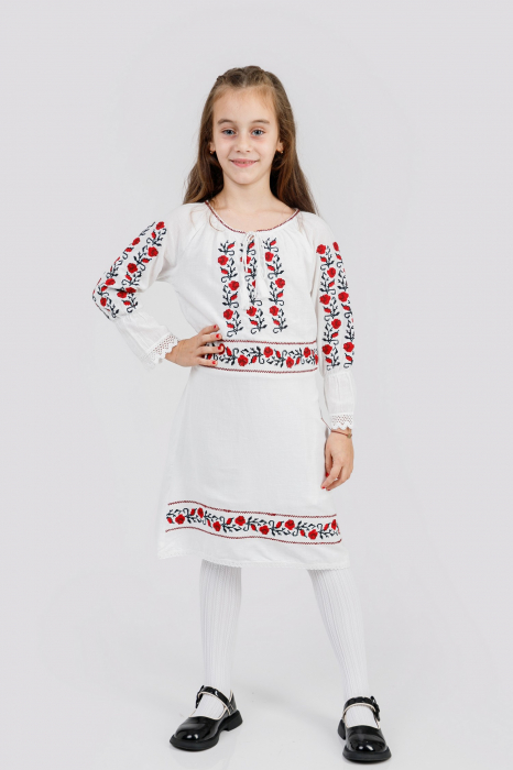 Rochie traditionala alba pentru fetite cu motiv floral rosu Tatiana [4]