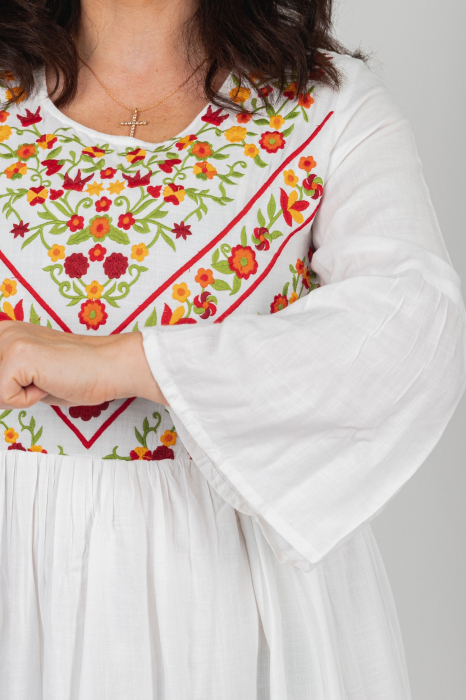 Rochie traditionala evazata alba cu motiv floral multicolor Ionela 01 [2]