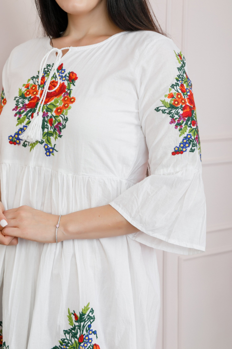 Rochie traditionala evazata alba cu motiv floral rosu Melania 02 [2]