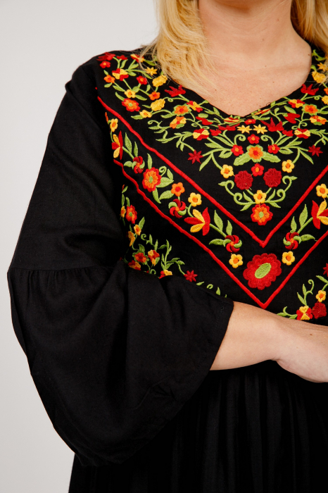 Rochie traditionala evazata neagra cu motiv floral multicolor Ionela 02 [2]