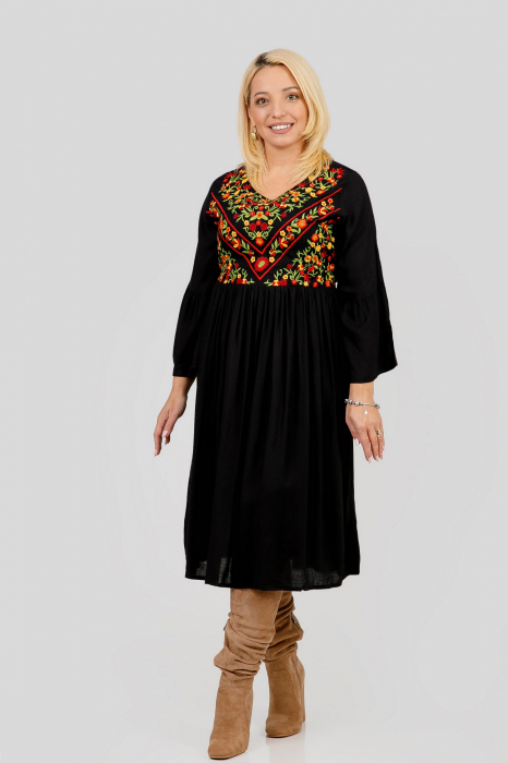 Rochie traditionala evazata neagra cu motiv floral multicolor Ionela 02 [4]