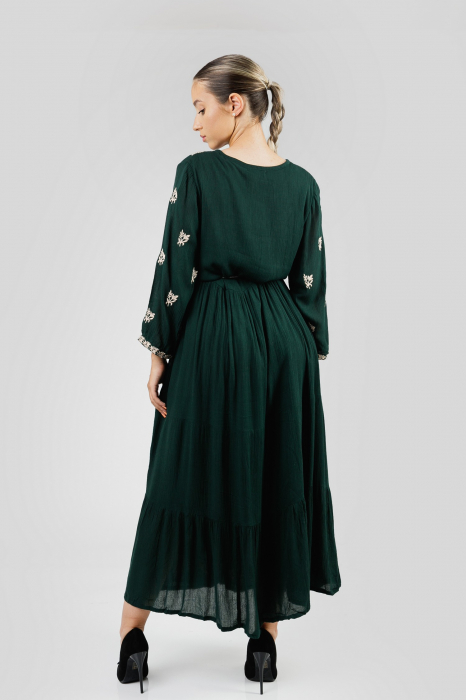 Rochie traditionala maxi verde cu motiv floral auriu Ilona 02 [3]