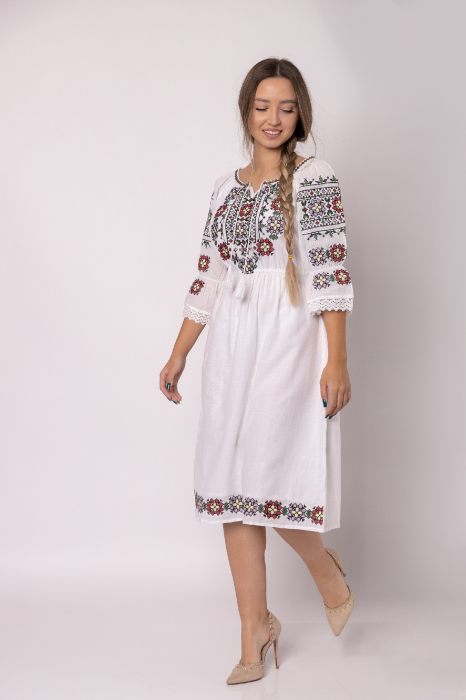 Rochie traditionala midi alba cu motiv floral multicolor Emanuela [3]