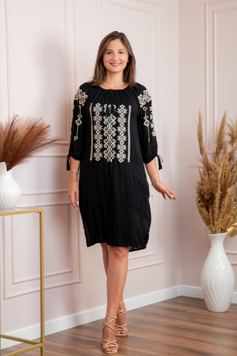 Rochie traditionala midi neagra cu motiv geometric gri Ecaterina 01 [4]