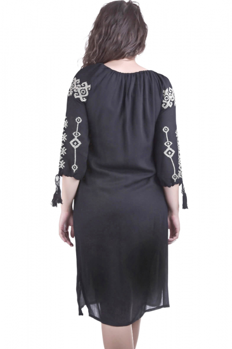 Rochie traditionala midi neagra cu motiv geometric gri Ecaterina 01 [3]