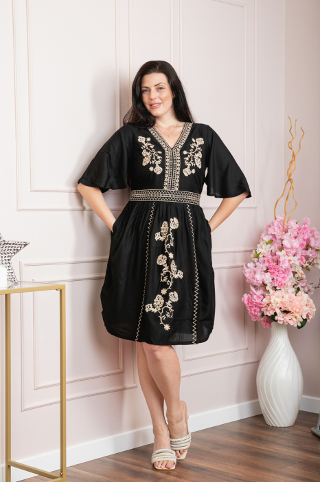 Rochie traditionala neagra cu motiv floral auriu Nadia [5]