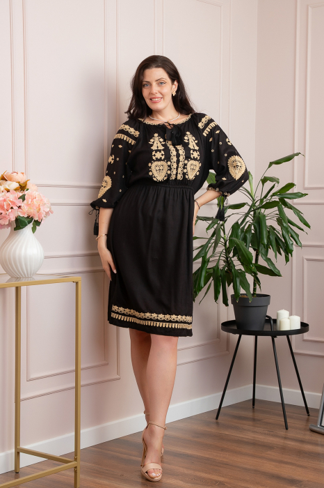 Rochie traditionala neagra cu motiv floral auriu Raluca [4]