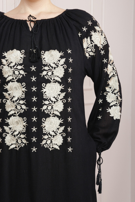 Rochie traditionala neagra cu motiv floral crem Sofia [2]
