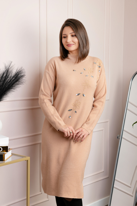 Rochie tricotata crem Katherine cu flori in relief si paiete argintii [3]