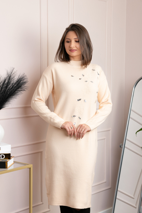 Rochie tricotata ivoire Katherine cu flori in relief si paiete argintii [3]