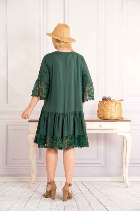 Rochie verde midi boho chic cu aplicatie din dantela si volane [3]