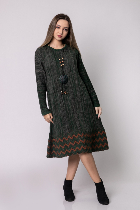 Rochie verde boho chic cu model geometric [3]