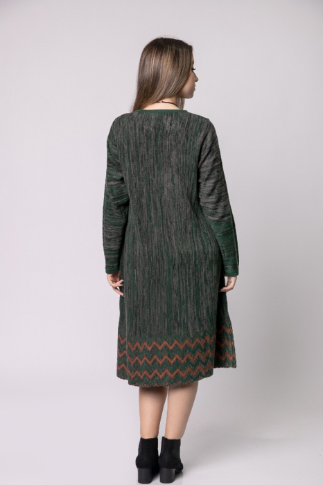 Rochie verde boho chic cu model geometric [4]