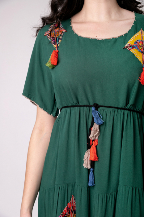 Rochie verde boho chic cu snur si ciucuri [2]