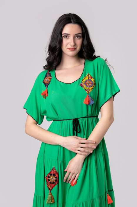 Rochie verde smarald boho chic cu snur si ciucuri [3]