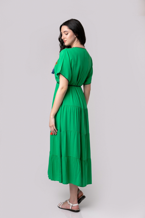 Rochie verde smarald boho chic cu snur si ciucuri [4]