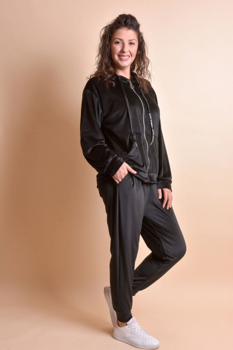 Trening oversized negru din catifea [4]