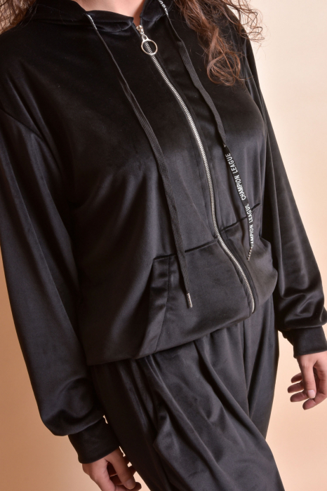 Trening oversized negru din catifea [5]