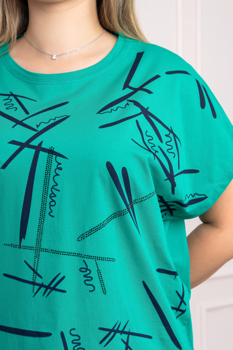 Tricou verde cu strasuri si imprimeu grafic bleumarin [2]