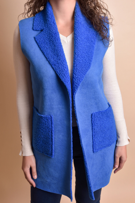 Vesta tip cojoc albastra cu buzunare aplicate [2]