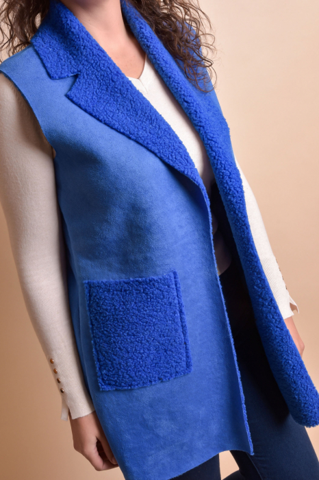 Vesta tip cojoc albastra cu buzunare aplicate [4]