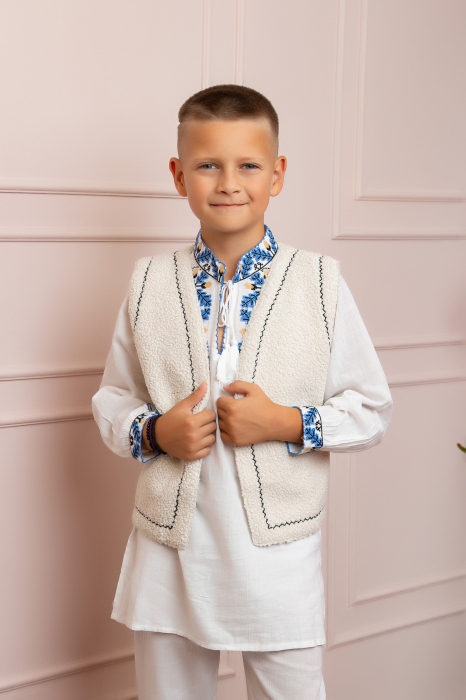 Vesta traditionala de baieti alba tip blanita Adam [3]