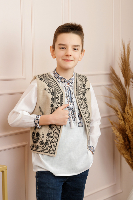 Vesta traditionala de baieti crem cu broderie florala neagra Emil 02 [3]