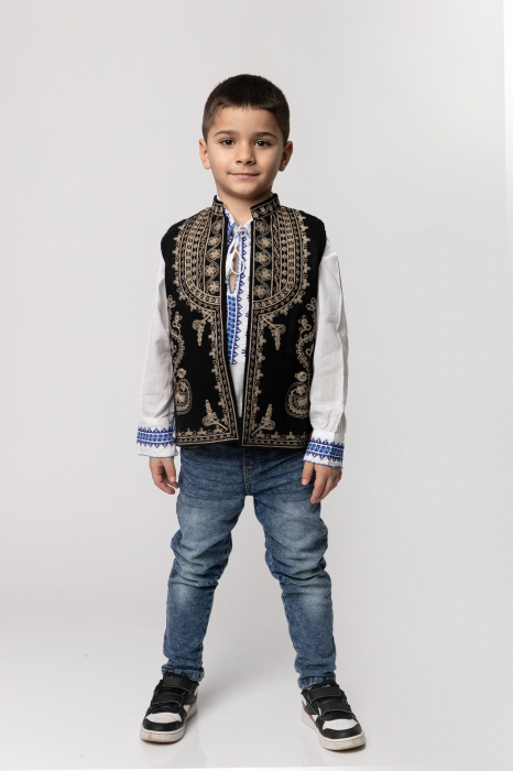 Vesta traditionala de baieti neagra cu broderie florala crem Daniel [4]