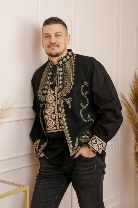 Vesta traditionala neagra cu broderie florala crem Catalin 02 [3]