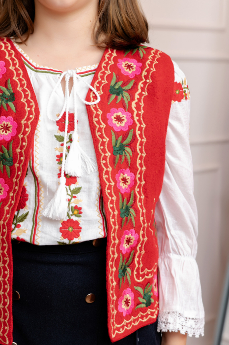 Vesta traditionala rosie pentru fetite cu broderie florala roz Lacramioara [3]