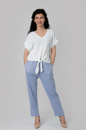 Bluza alba casual cu aspect texturat si nod in talie [3]