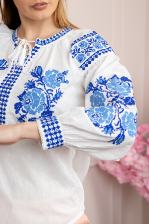 Bluza alba cu motiv floral albastru Angelina 02 [1]
