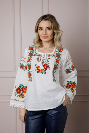 Bluze cu motive traditionale - Bluza alba cu motiv floral multicolor Emanuela