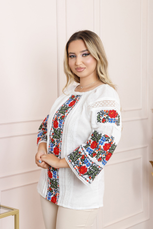 Bluze cu motive traditionale - Bluza alba cu motiv floral rosu Iarina