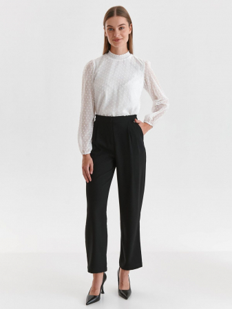 Bluza alba cu picatele si maneci bufante [4]