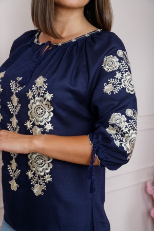 Bluza albastra cu motiv floral auriu Andrada 04 [1]