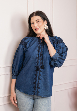 Bluze cu motive traditionale - Bluza albastra cu motiv geometric negru Tiana