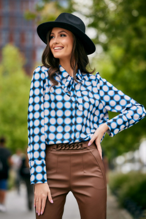 Bluza cu funda la gat si imprimeu cu cercuri [0]